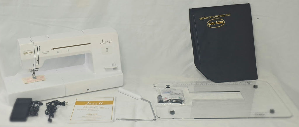 Pre-owned Baby Lock Jazz II – everything included