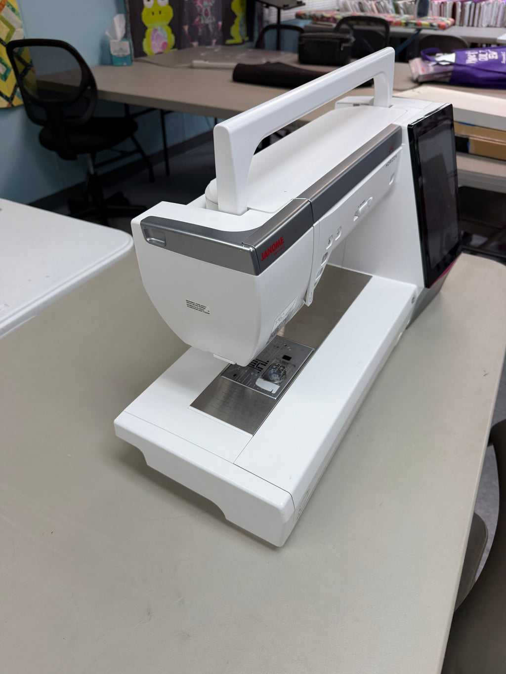 Janome Horizon Memory Craft 15000 Combination Sewing and Embroidery Machine