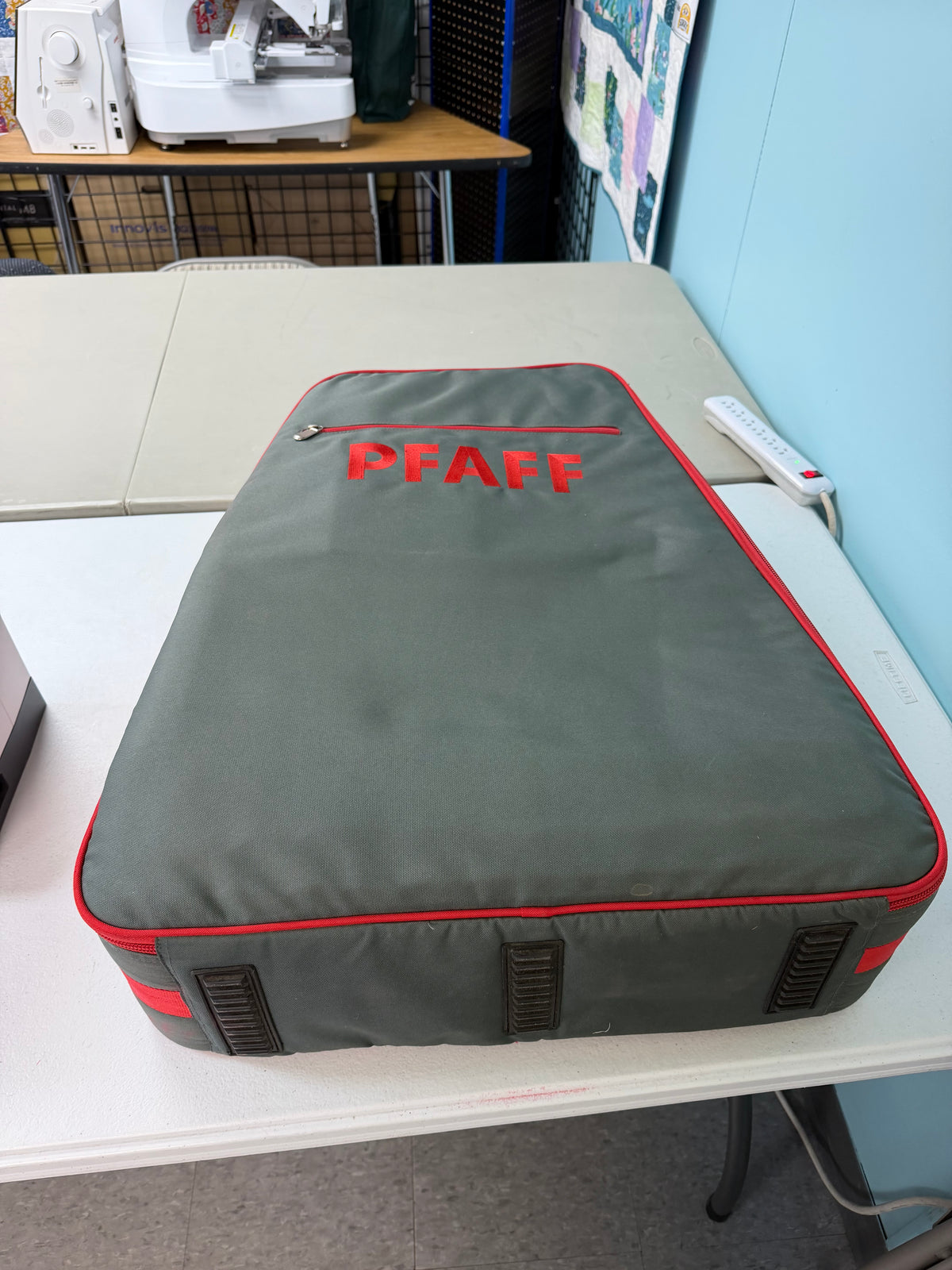 Pfaff Creative Vision Combination Sewing and Embroidery Machine