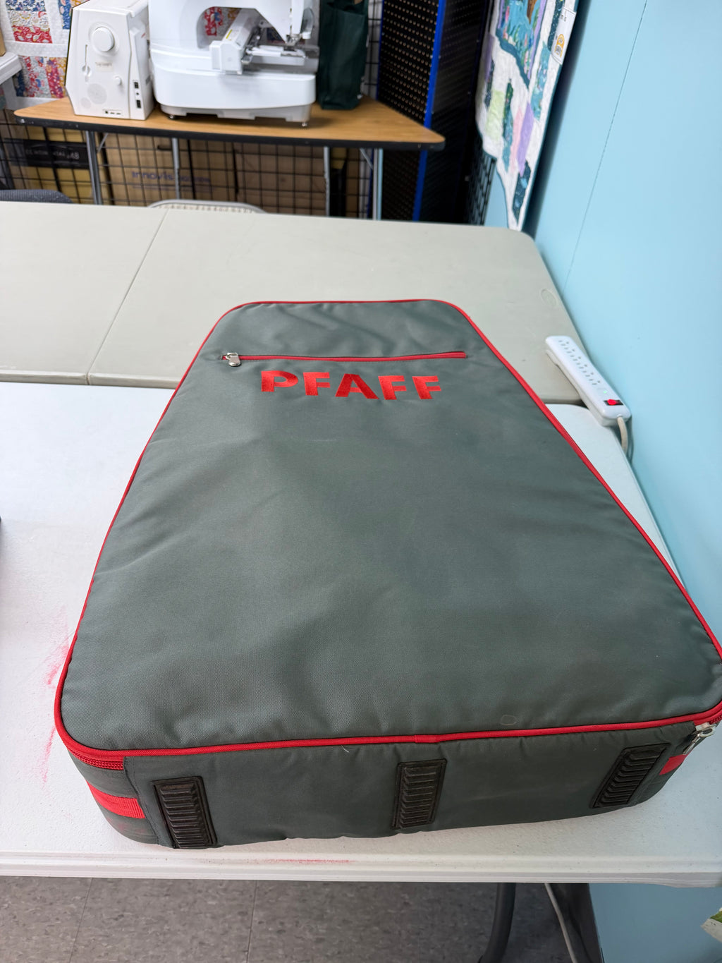 Pfaff Creative Vision Combination Sewing and Embroidery Machine