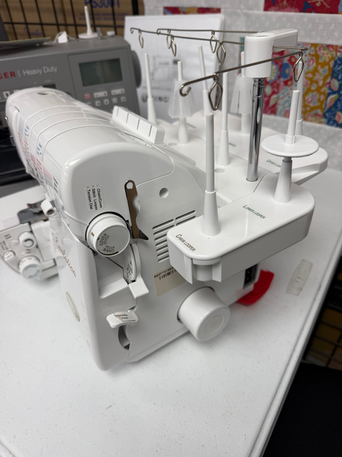 Pre-owned Baby Lock Evolution BLE8W-2 – right side with handwheel