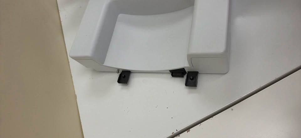 Pre-owned BERNINA Embroidery Module – machine connector
